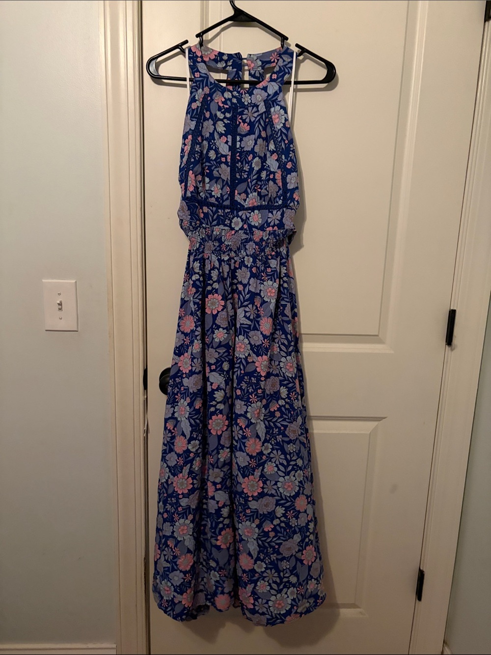 Backless Maxi Dress - Blue Floral